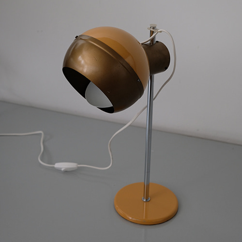 insustrial desk lamp